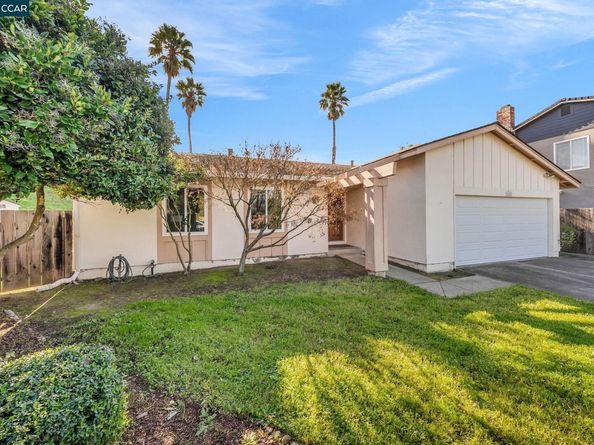 121 Fir Ct, Hercules CA 94547