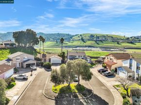 121 Fir Ct, Hercules CA 94547