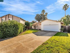 121 Fir Ct, Hercules CA 94547