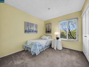 121 Fir Ct, Hercules CA 94547