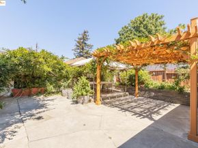 2005 36th Avenue, Oakland CA 94601