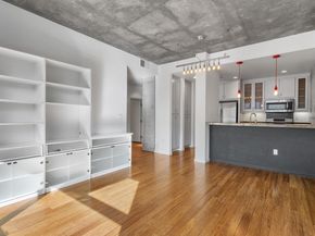 428 Alice St 304, Oakland CA 94607