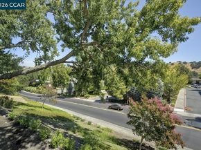 1124 Singingwood Ct 5, Walnut Creek CA 94595