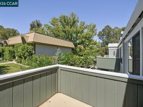 1124 Singingwood Ct 5, Walnut Creek CA 94595