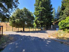 40 Hilldale Ct, Orinda CA 94563