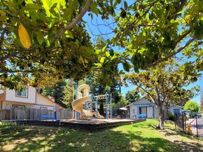 3285 Monika Ln, Hayward CA 94541