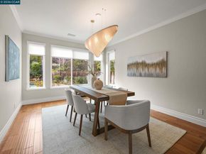 376 Blue Oak Ln, Clayton CA 94517