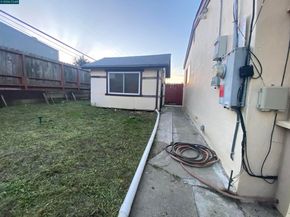 2956 Mckenzie Dr, Richmond CA 94806