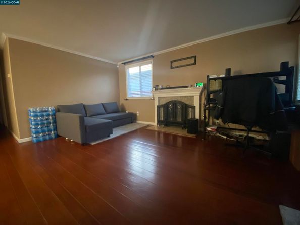 2956 Mckenzie Dr, Richmond CA 94806