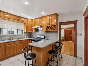 2514 21St Ave, Oakland CA 94606