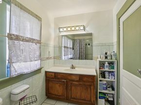 2514 21St Ave, Oakland CA 94606