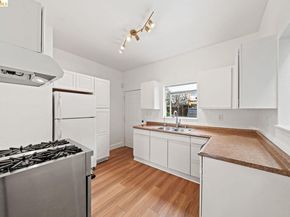 5812 Dover ST, Oakland CA 94609