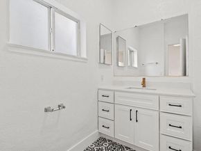 5812 Dover ST, Oakland CA 94609