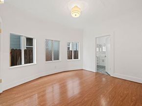 5812 Dover ST, Oakland CA 94609