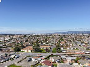 15524 Montreal St, San Leandro CA 94579