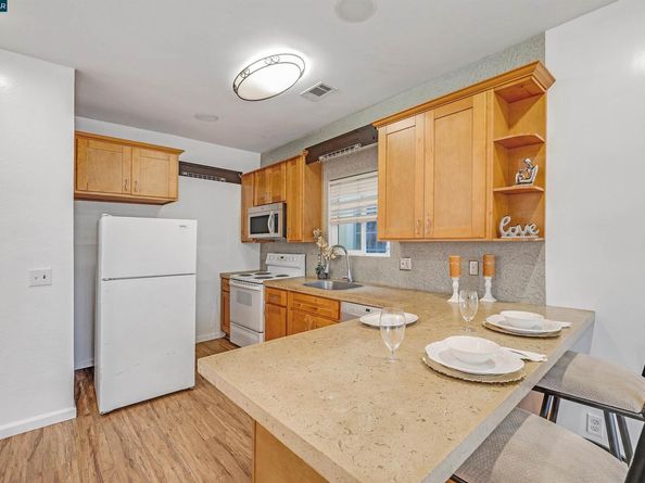 901 Florida Ave, Richmond CA 94804