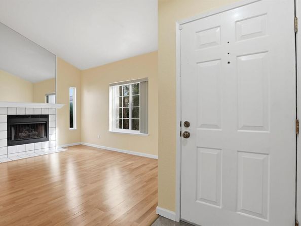 685 Palomino Dr D, Pleasanton CA 94566