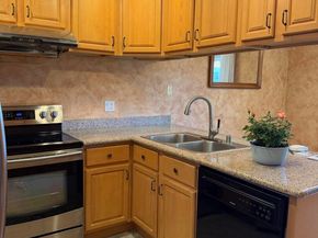 685 Palomino Dr D, Pleasanton CA 94566