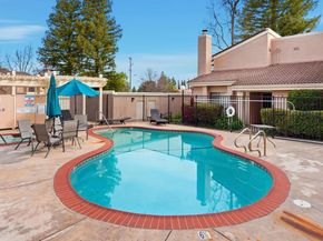 685 Palomino Dr D, Pleasanton CA 94566