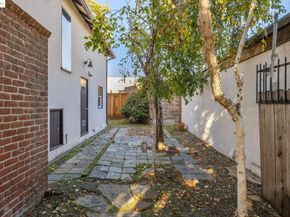 2749 E 17th St, Oakland CA 94601