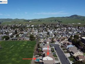 1426 Jayhawk Ln, Livermore CA 94551