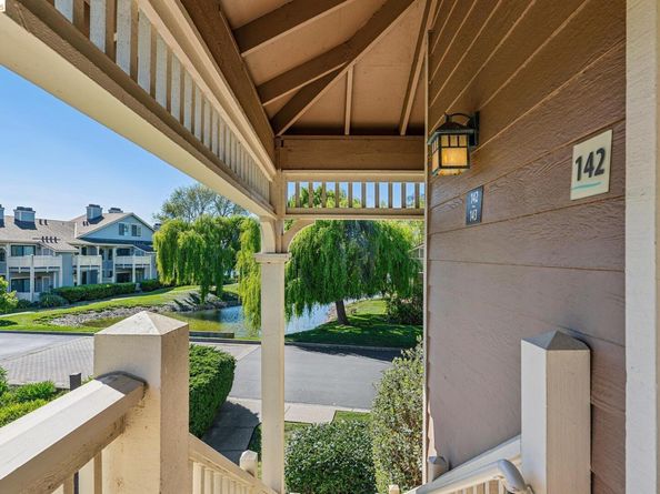 142 Shoreline Ct, Richmond CA 94804