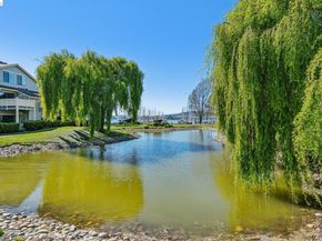 142 Shoreline Ct, Richmond CA 94804