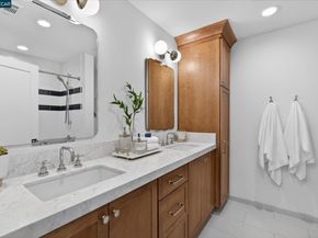 6 Del Valle, Orinda CA 94563