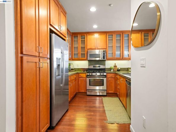 428 Alice St 336, Oakland CA 94607