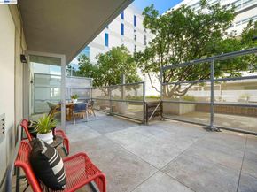 428 Alice St 336, Oakland CA 94607