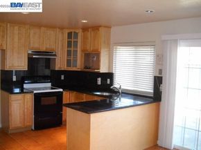 27666 Del Norte Ct, Hayward CA 94545