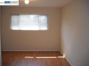 27666 Del Norte Ct, Hayward CA 94545