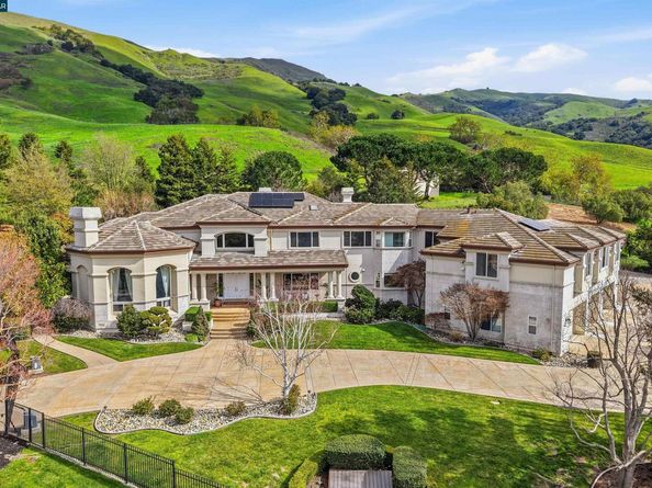 2981 Grapevine Ter, Fremont CA 94539