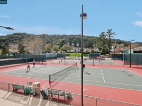 826 Augusta Dr, Moraga CA 94556