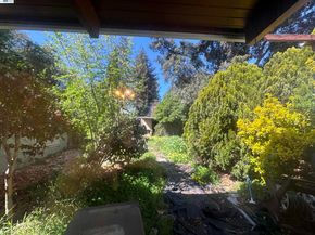 2533 Harrington Ave, Oakland CA 94601