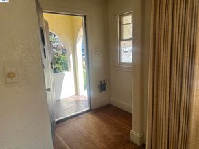 2533 Harrington Ave, Oakland CA 94601