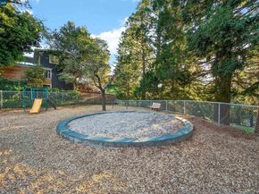 230 Fairlawn Dr, Berkeley CA 94708