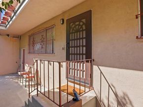 2550 Damuth St, Oakland CA 94602