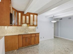 2550 Damuth St, Oakland CA 94602