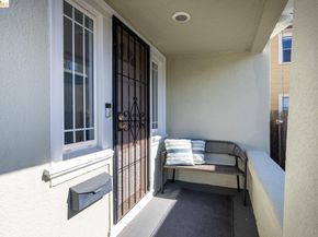 1082 16th St, Oakland CA 94607