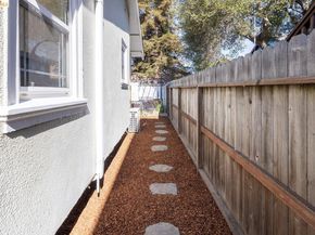 1082 16th St, Oakland CA 94607