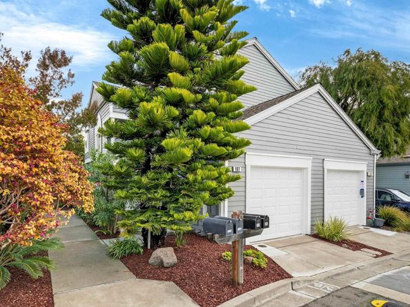 137 Parfait Ln, Alameda CA 94502