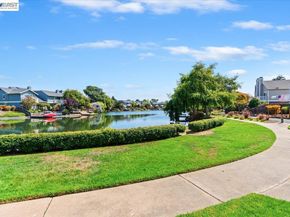 137 Parfait Ln, Alameda CA 94502
