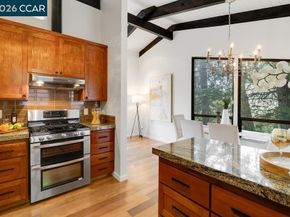 7875 Skyline Blvd, Oakland CA 94611