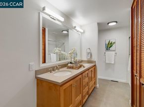 7875 Skyline Blvd, Oakland CA 94611