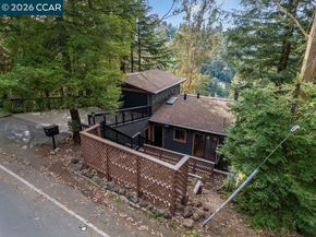 7875 Skyline Blvd, Oakland CA 94611