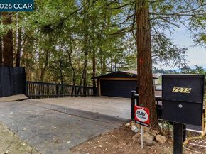 7875 Skyline Blvd, Oakland CA 94611