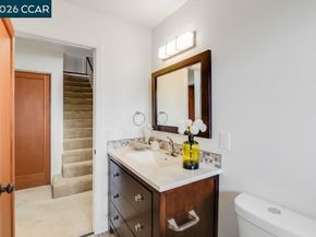 7875 Skyline Blvd, Oakland CA 94611