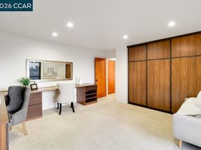 7875 Skyline Blvd, Oakland CA 94611