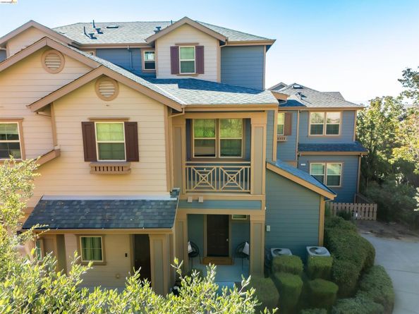 6246 Boulder Ln 4807, Oakland CA 94605
